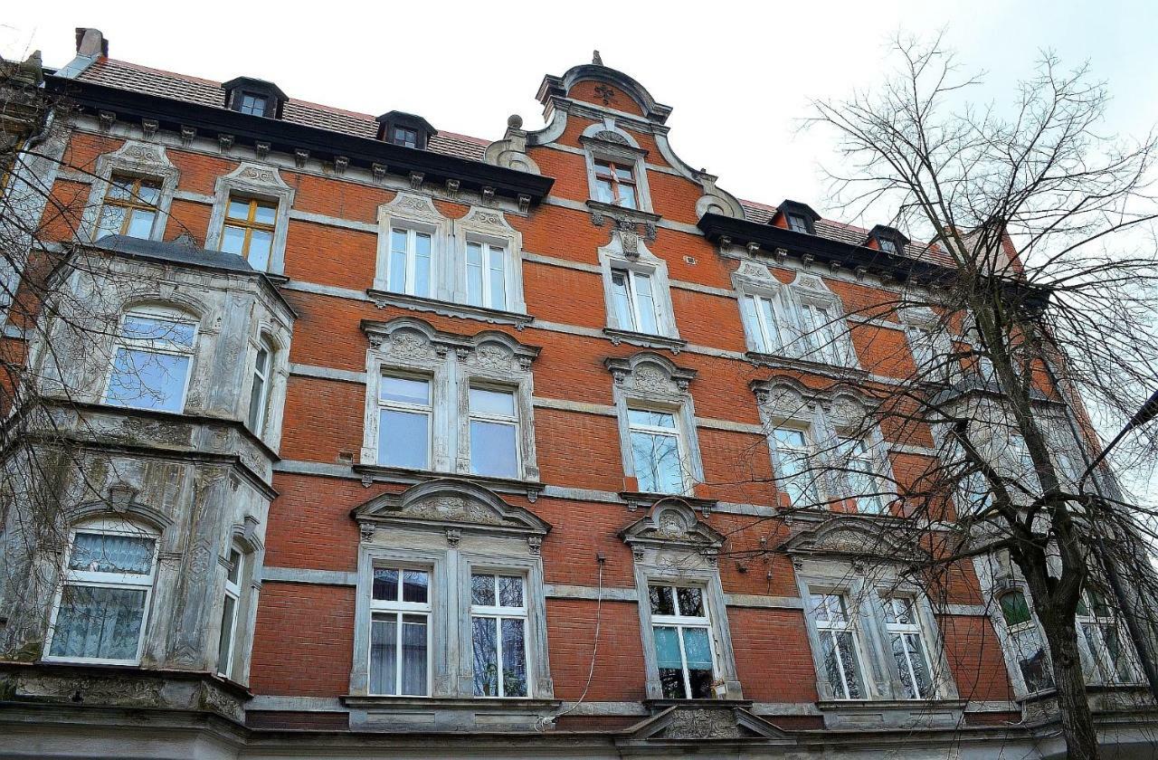 Art Mieszkanie Blisko Dworca Pkp Walbrzych Miasto Exterior foto